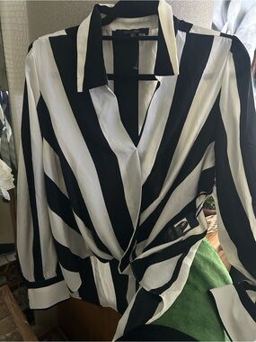 RACHEL Rachel Roy Black and off white  Vertical Stripe Wrap Top